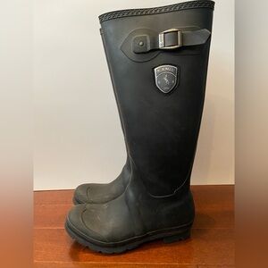 Kamik 🇨🇦 tall black rubber rain boots